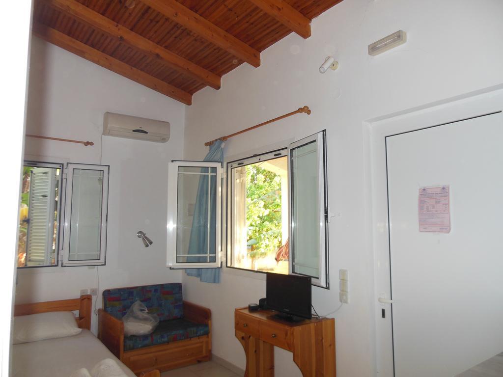 Helonata Apartments Arkoudi Exterior foto